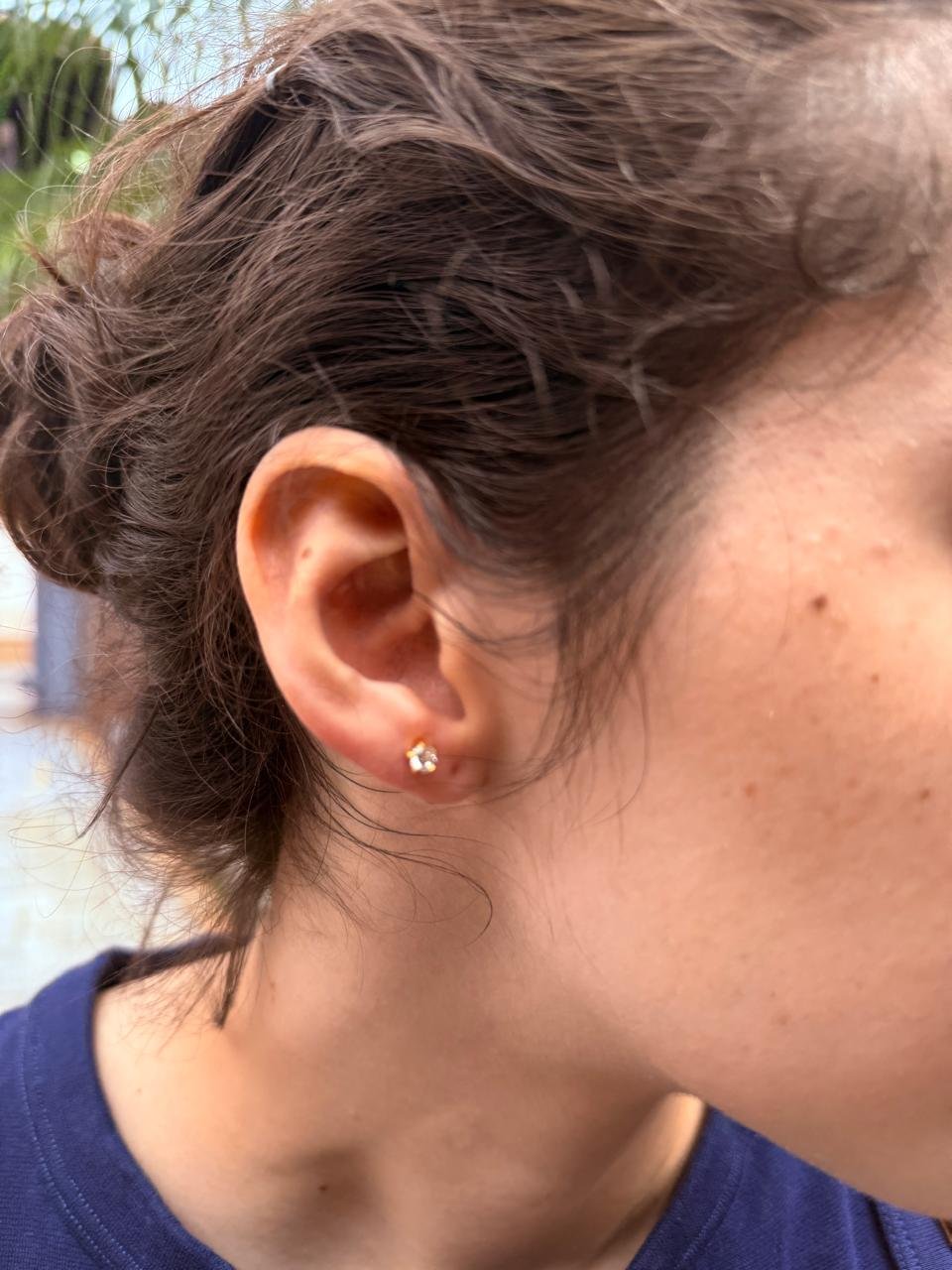 Trabalho de piercing do estúdio Paulinho Tattoo